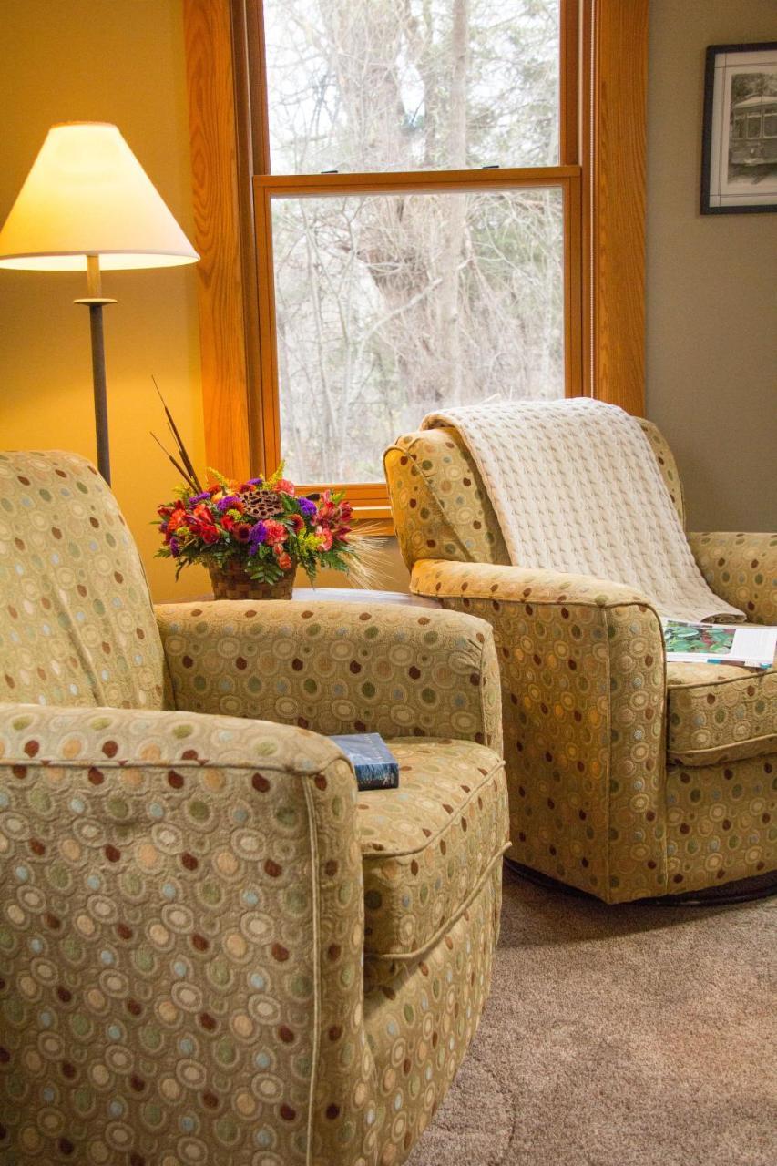 Pinehurst Inn Bed & Breakfast Бейфийлд Екстериор снимка
